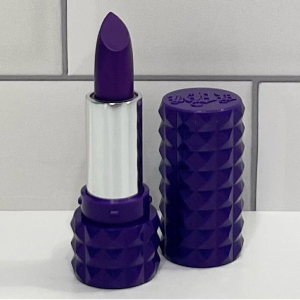 Kat Von D Beauty Roxy Lipstick